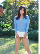 沢地優佳写真集 『Venus, y』