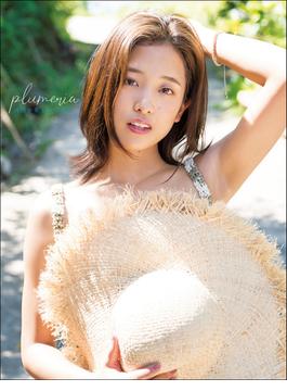 河西歩果1st写真集「plumeria」